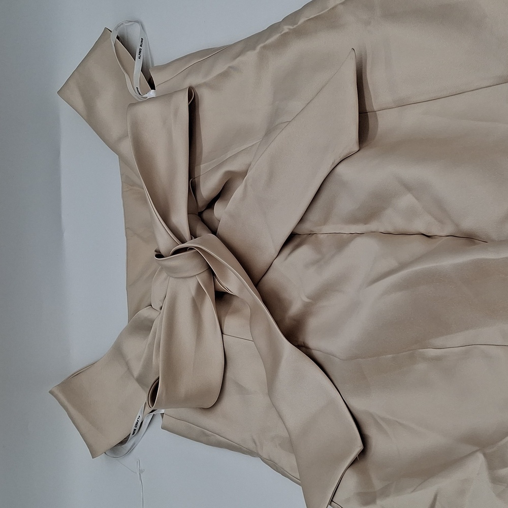 Alfred Sung Off-the-Shoulder Bow-Back Satin Trumpet Gown Champagne 16R - Picture 8 of 16